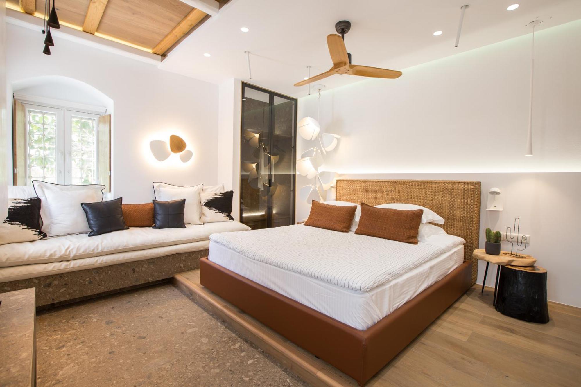 Kallos Villas & Suites Naxos City Room photo