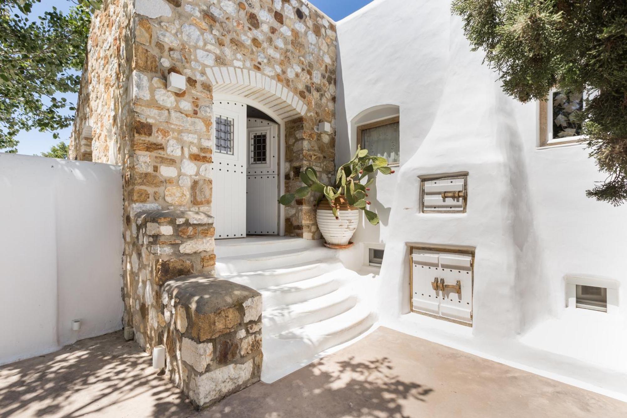 Kallos Villas & Suites Naxos City Exterior photo